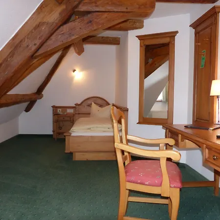 Zum Brauhaus Hotell