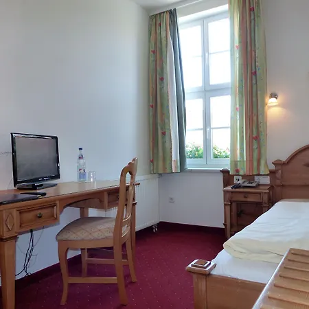 布罗华酒店 酒店