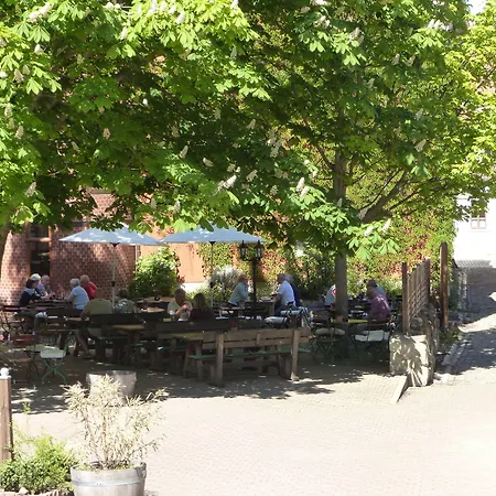 布罗华酒店 奎德林堡